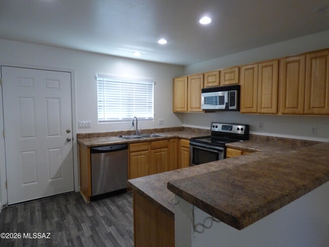 Photo - 1077 N Riverside Dr Unit 1