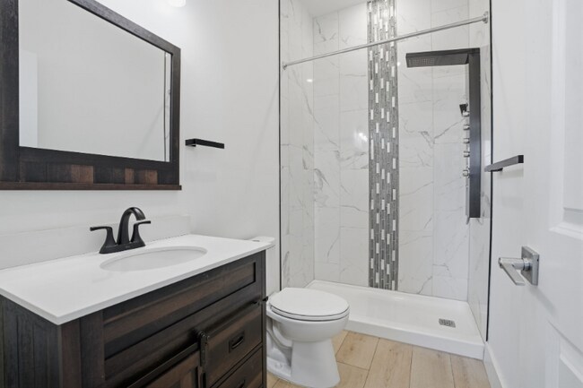 Photo - 147-149 N Gross St Unidad 5