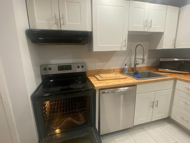 Photo - 1103 White Cedar Blvd