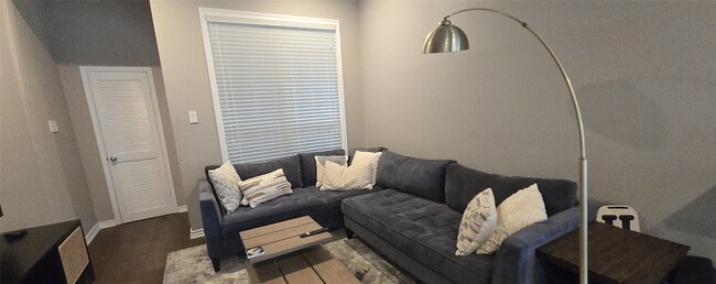 Photo - 3311 Blackburn St Unit 109