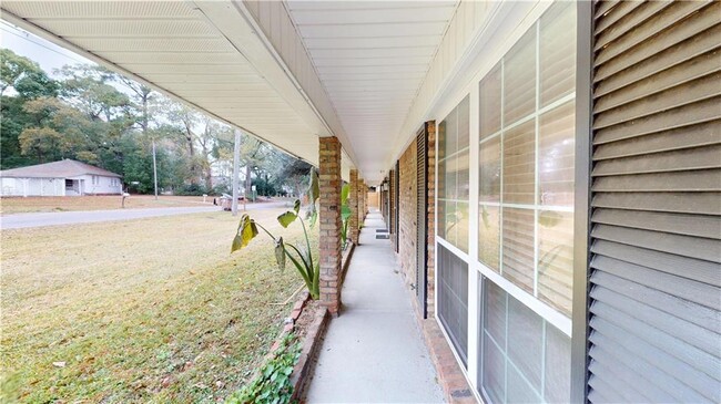 Photo - 463 Magnolia Rd