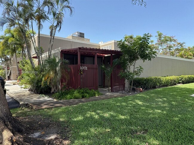 Photo - 1071 Windward Dr