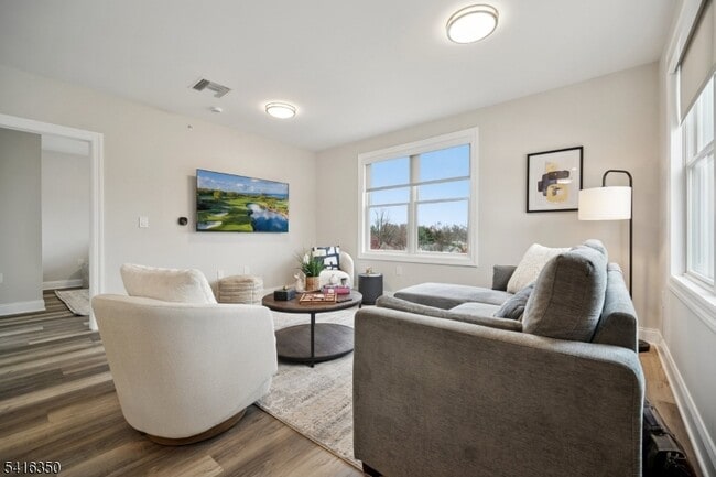 Photo - 246 Main St Unit 406