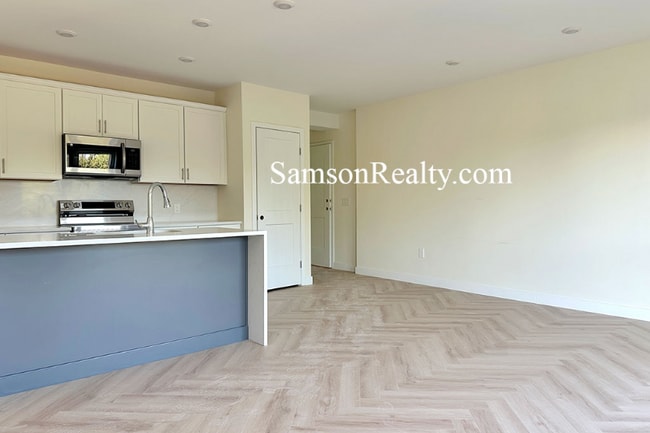 Photo - 165 Gano St Unit 506