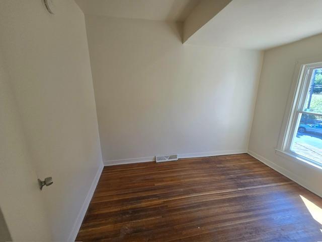 Photo - 406 Laforte Ave