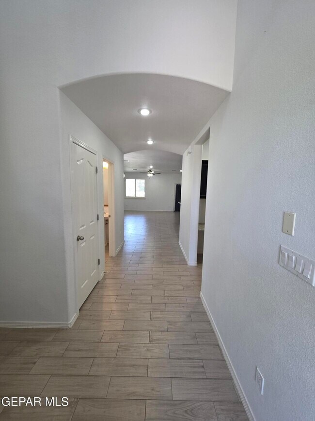 Photo - 7517 Red Cedar Dr