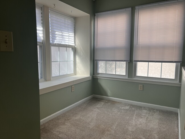 Photo - 117 Whitehaven Ct