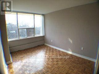 Photo - 160 Balmoral Ave