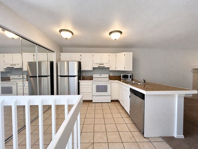 Photo - 1031 Portland Place Unit 7