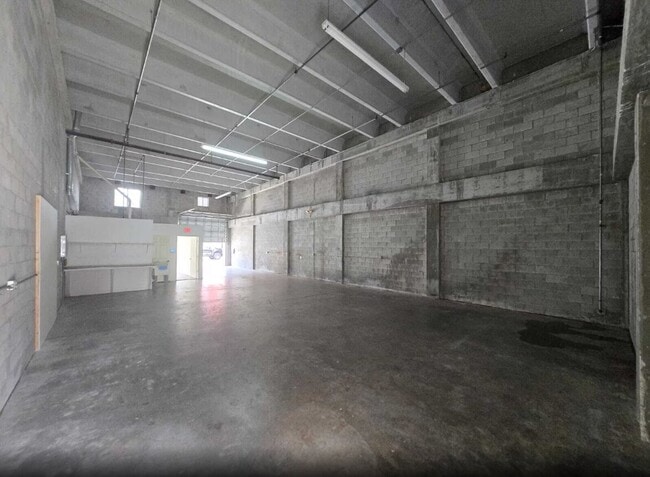 Building Photo - 13941 SW 143rd Ct Unit 3