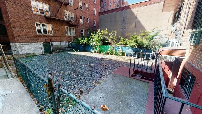 Photo - 10252 67th Rd