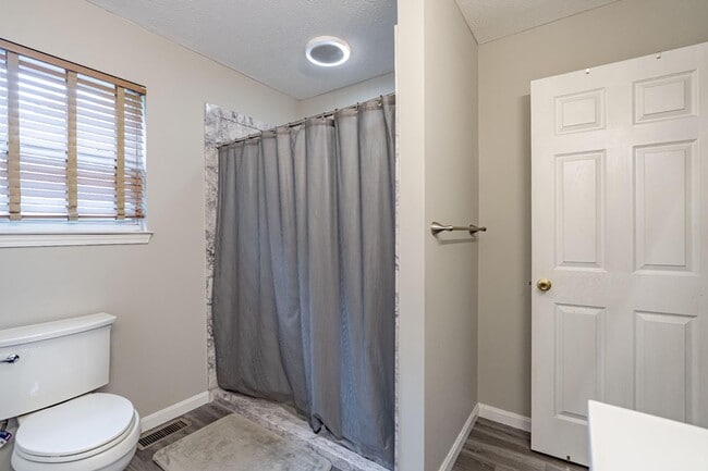 Photo - 511 Henry St