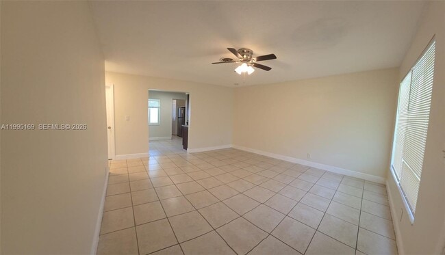 Photo - 2504 NW 9th Ln Unidad 2