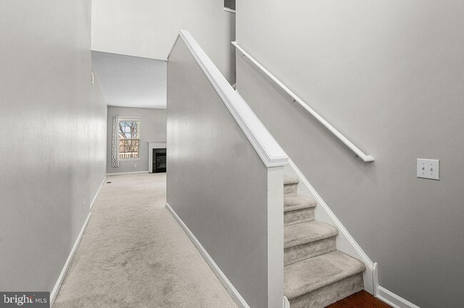 Photo - 219 Sills Ln Townhome