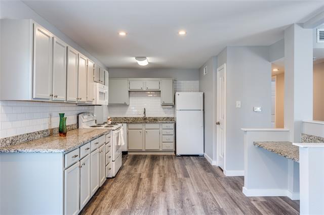 Building Photo - 5725 Harvest Hill Rd Unit 2041