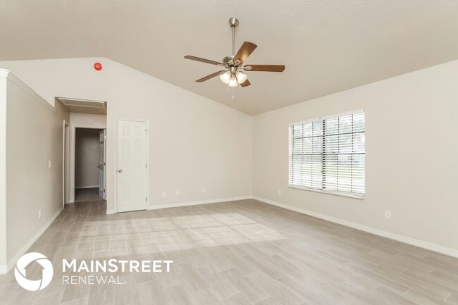 Photo - 1067 Pappas Rd SE