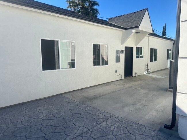 Photo - 10859 Nettleton St