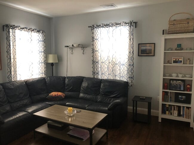 Photo - 52 Nash St Apartamentos Unidad 2nd Floor