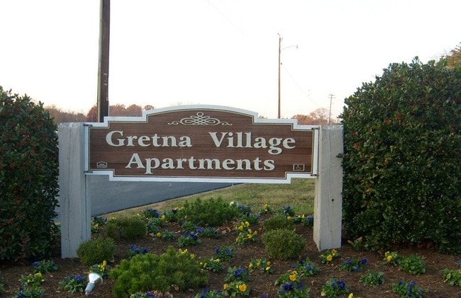 Photo - Gretna Village