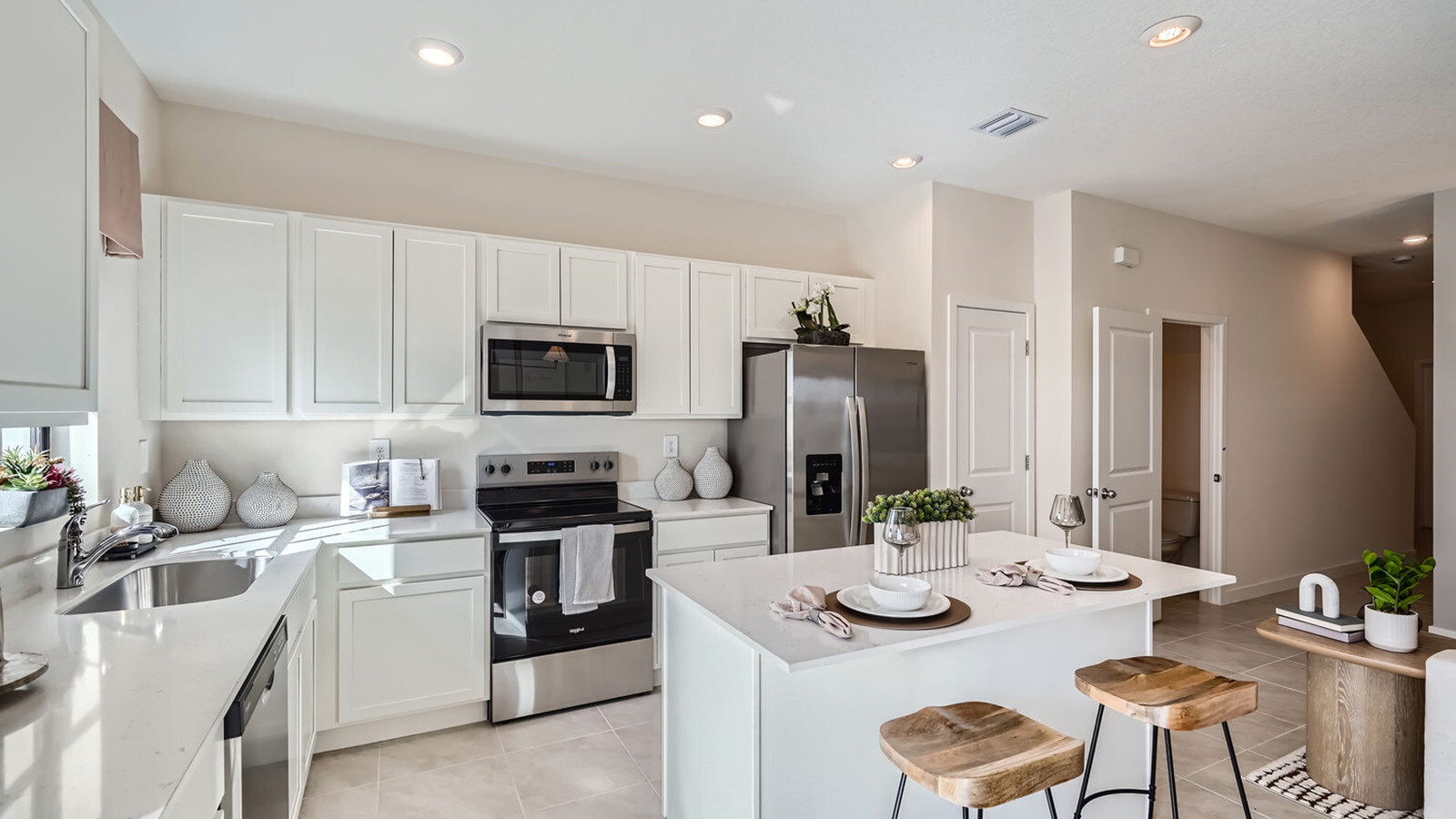 Photo - 660 SW 12th St