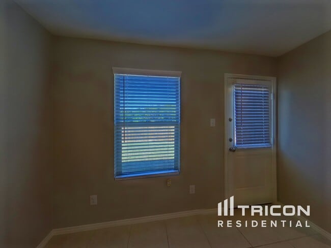 Photo - 304 Ranchito Pass