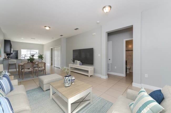 Photo - 532 Imperial Pl