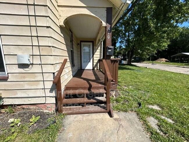 Photo - 410 W 14th St Unit Down