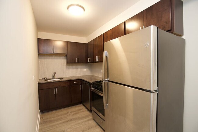 Photo - 530 W Surf St Unit D604