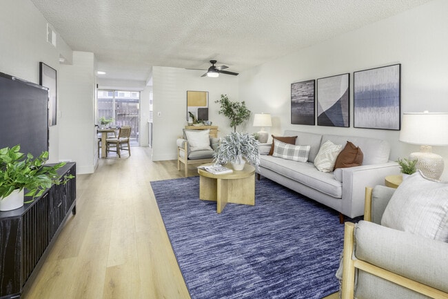 Photo - Pacific Crest Apartments