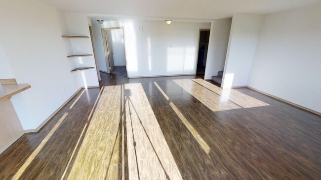 Photo - 794 N Holbrook Rd