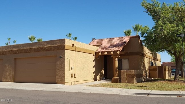 Photo - 1315 E Susan Ln