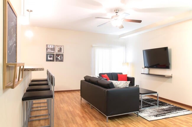 Photo - Prairie Pointe Student Living