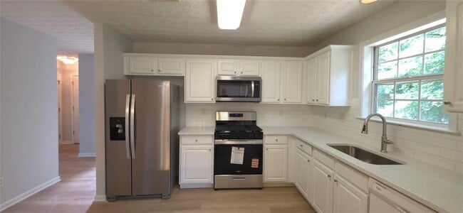 Photo - 3458 Hill Pond Dr NE