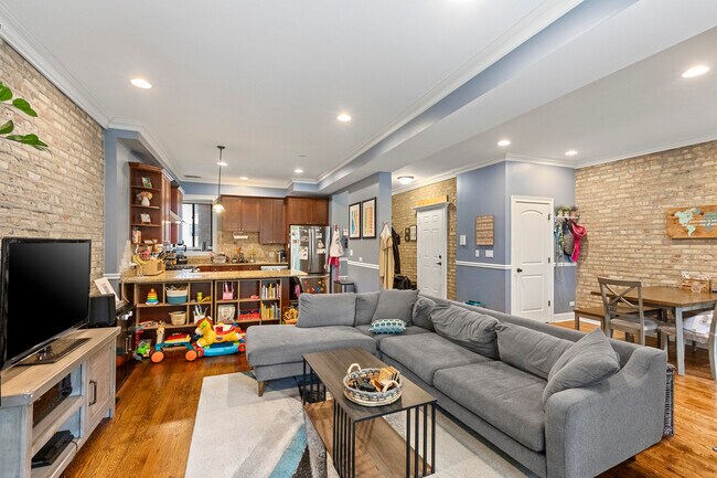 Photo - 5219 N Winthrop Ave Unit 2N