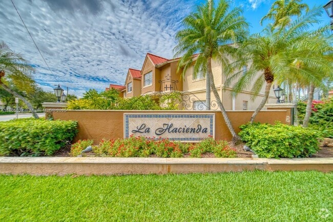 Building Photo - 18326 NW 68th Ave Unit H Rental