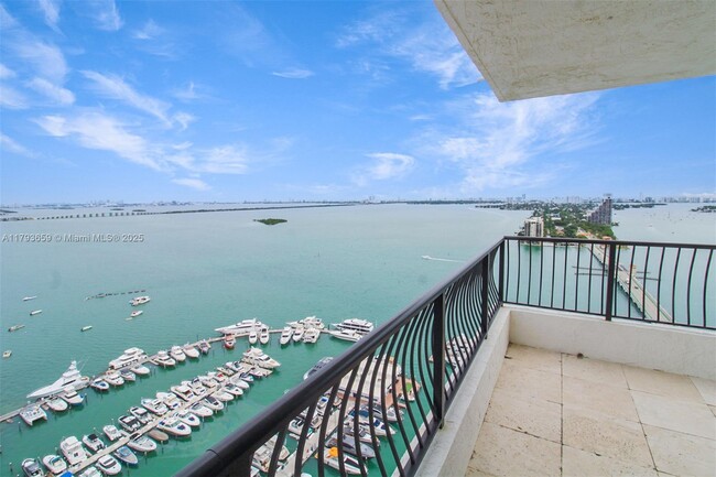 Photo - 555 NE 15th St Condo Unit 31C