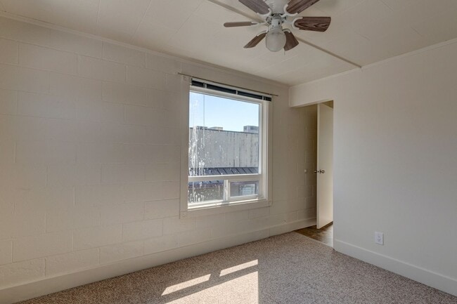 Photo - 645 SE Fidalgo Ave Unit 201