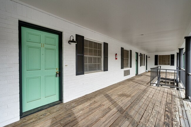 Building Photo - 2845 Dayton Blvd Unit 11