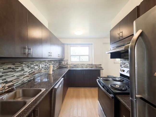 Photo - 2830 Midland Ave