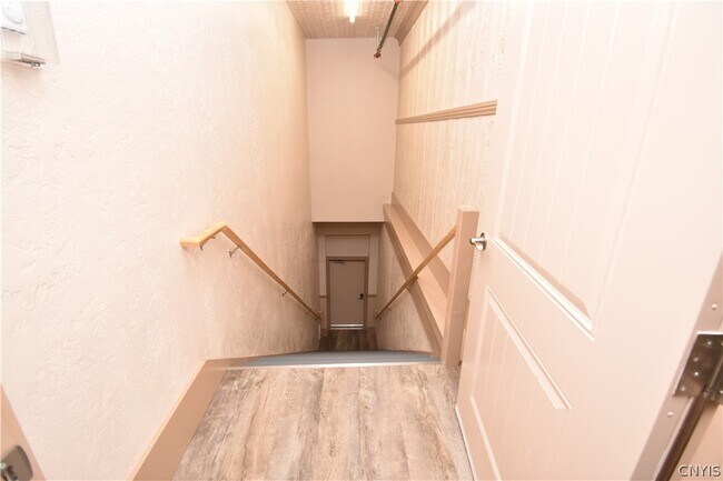 Photo - 152 Court St