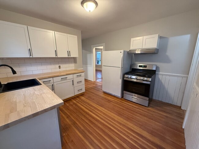 Building Photo - 86 Quincy St Rental