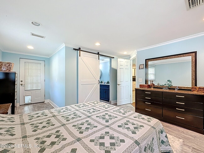 Photo - 2829 Goldenrod Cir E