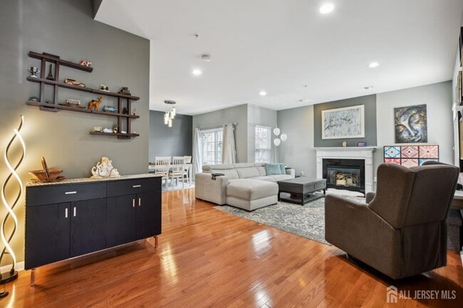 Photo - 28 Forest Dr