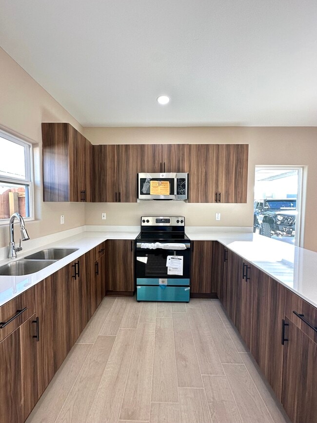 Photo - 2918 W Driftwood St Unit 1