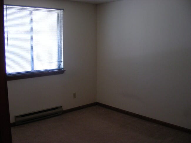 bedroom - 55 Lemon Tree Ct Unit 4