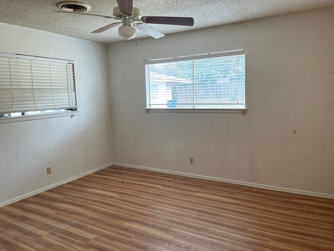 Photo - 203 Ranchero Rd