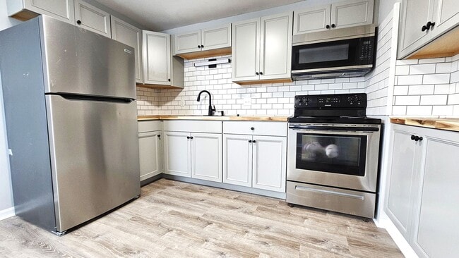 Photo - 158 Main St Unidad Apt. F