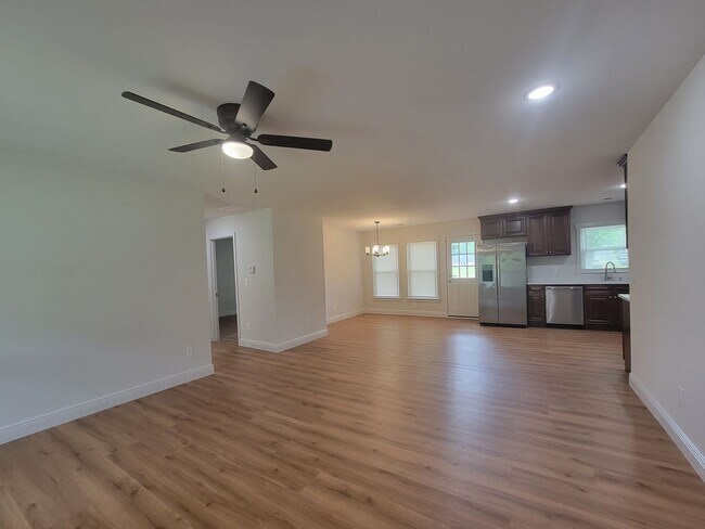 Photo - 1275 Lake Dow Rd