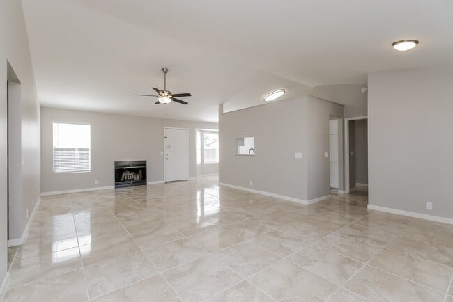 Photo - 8023 W Krall St