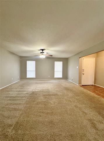 Photo - 1146 Meadow Creek Dr